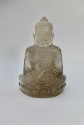 Skulptur des sitzenden Buddha auf Lotosthron, aus einem Stück ...