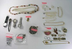 Bernadettes Schmuckkiste, Schmuck-Nachlaß mit Silberschmuck (17 ...