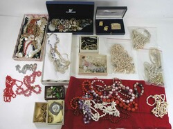Brittas Schmuckkasten, umfangreicher Schmuck-Posten von Mode und ...