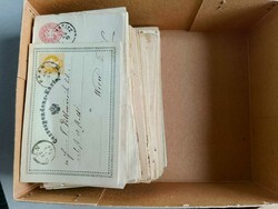 Österreich 1863-1930, kleiner Karton mit Ganzsachen und Belegen, ...