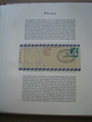 Motiv 'Weltraum', Karton mit einer umfangreichen Borek-Sammlung mit ...