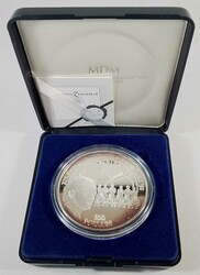 Niue 1990, 100 Dollars - Fußball-WM 1990 in 999 er-Silber, ...