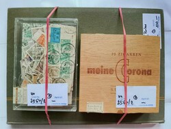 China, Dublettenbestand in 2 Kästchen und einem Steckbuch, dabei ein ...