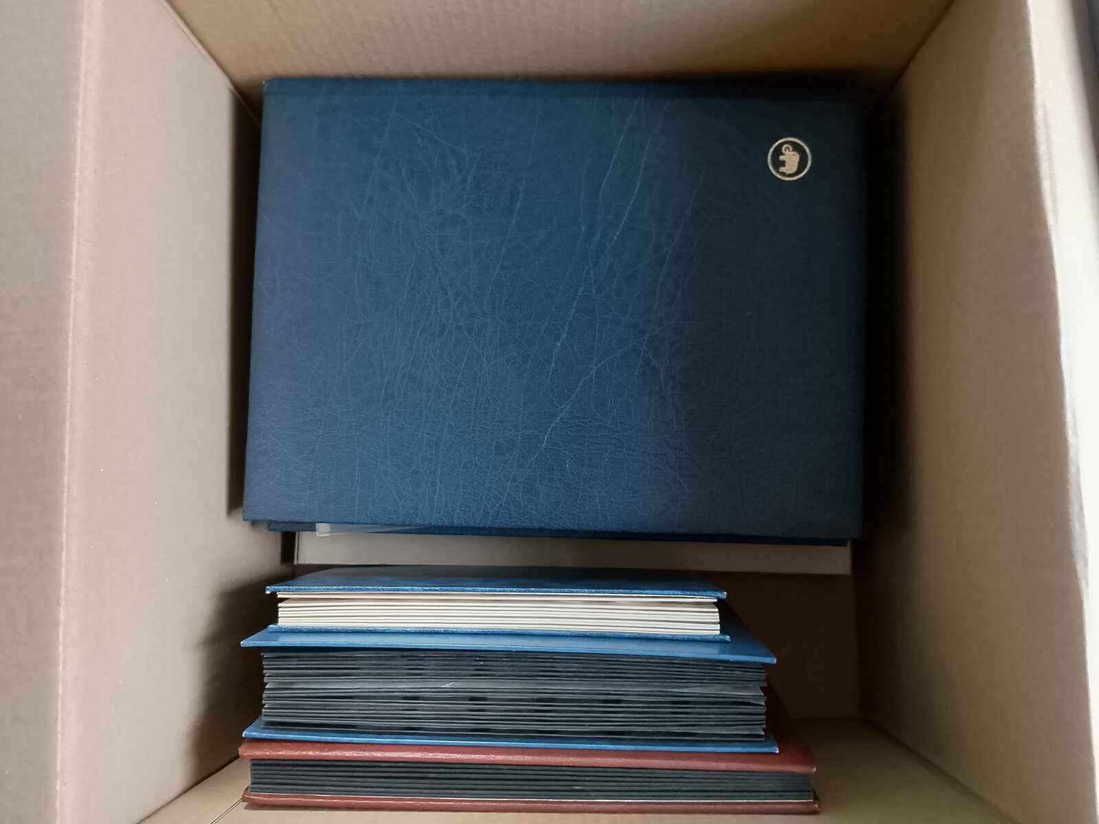 Motiv 'Orchideen', kleiner Karton mit meist postfrischen Sätzen und ...