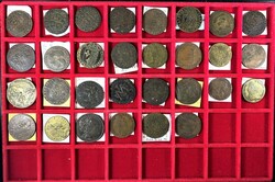 Frankreich 1590-1720, kleine Sammlung von 30 Bronze-Jetons, teils aus ...