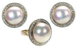 550.90: Schmuck, Sets