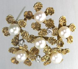 550.40: Schmuck, Broschen / Nadeln