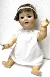 700.10: Dolls
