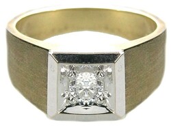 550.10: Schmuck, Ringe