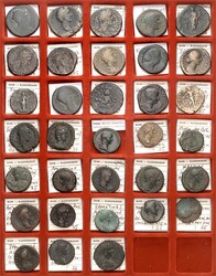 RÖMISCHES KAISERREICH. KAISERREICH-LOTS. Lot v. 33 Bronzen 1. - 3. ...