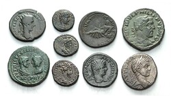 GRIECHEN der RÖMISCHEN KAISERZEIT. Allgemein: Bronzemünzen. Lot von ...