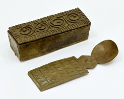 AFRIKA. GHANA - ASHANTI GOLDGEWICHTE. Grosser gegossener Gelbronze ...