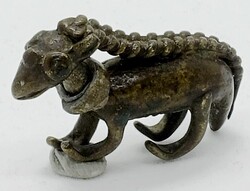 AFRIKA. GHANA - ASHANTI GOLDGEWICHTE. Antilope 36 x 22mm. Menzel ...