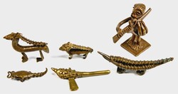 AFRIKA. GHANA - ASHANTI GOLDGEWICHTE. Jäger mit Rucksack und ...