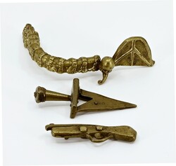 AFRIKA. GHANA - ASHANTI GOLDGEWICHTE. Br-Dolch (ex Slg.H.G.Klein) L ...