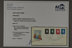 E7, Van Riebeeck, met hogerstaand lichtbruin vignet, ingekleurd met ...