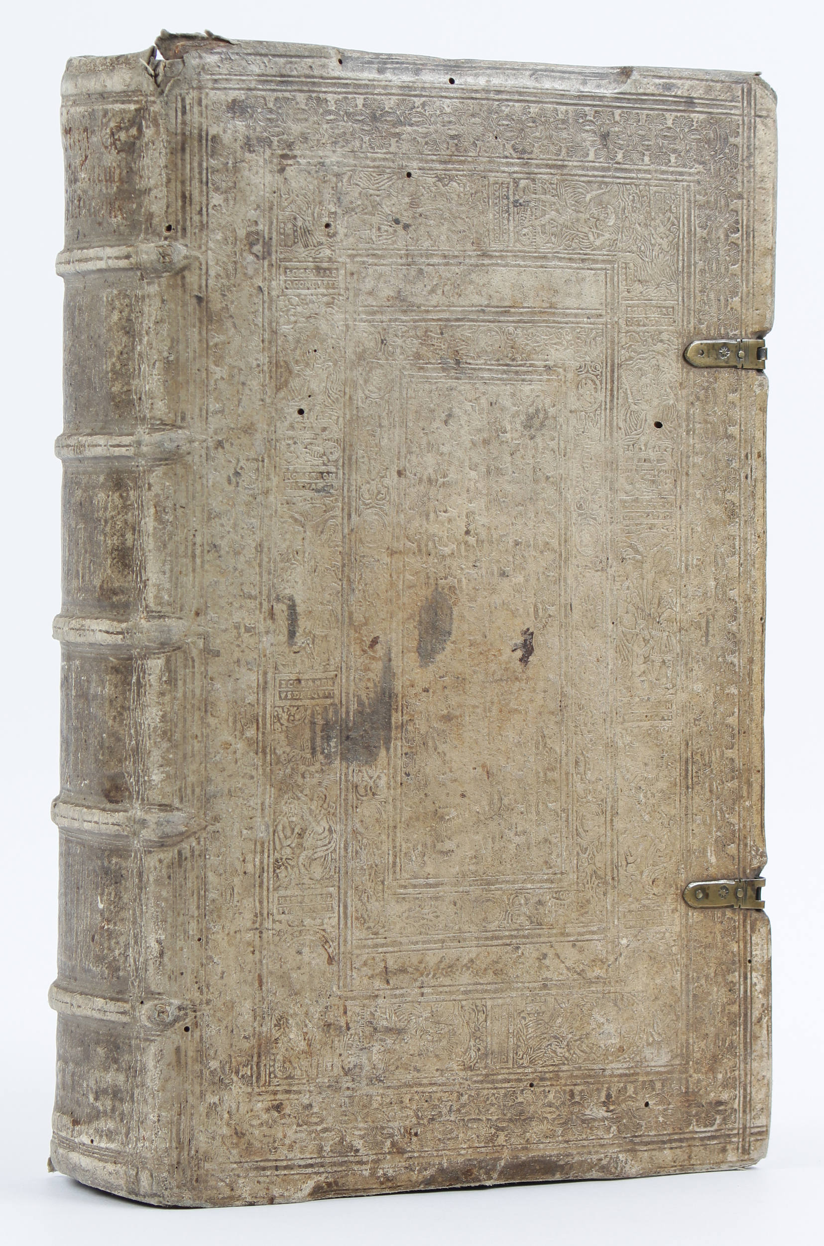 Perneder, Institutiones