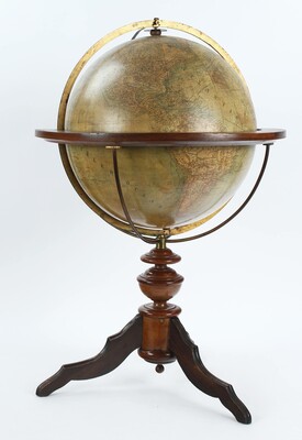 Heymann-Lange. Erd-Globus