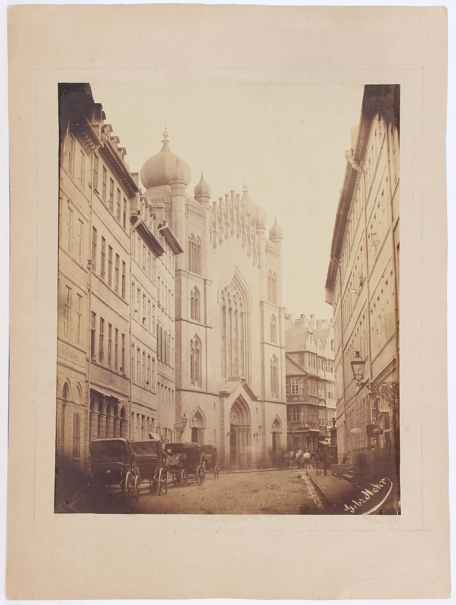 Fotografie der Hauptsynagoge in Frankfurt. Ca. 1865
