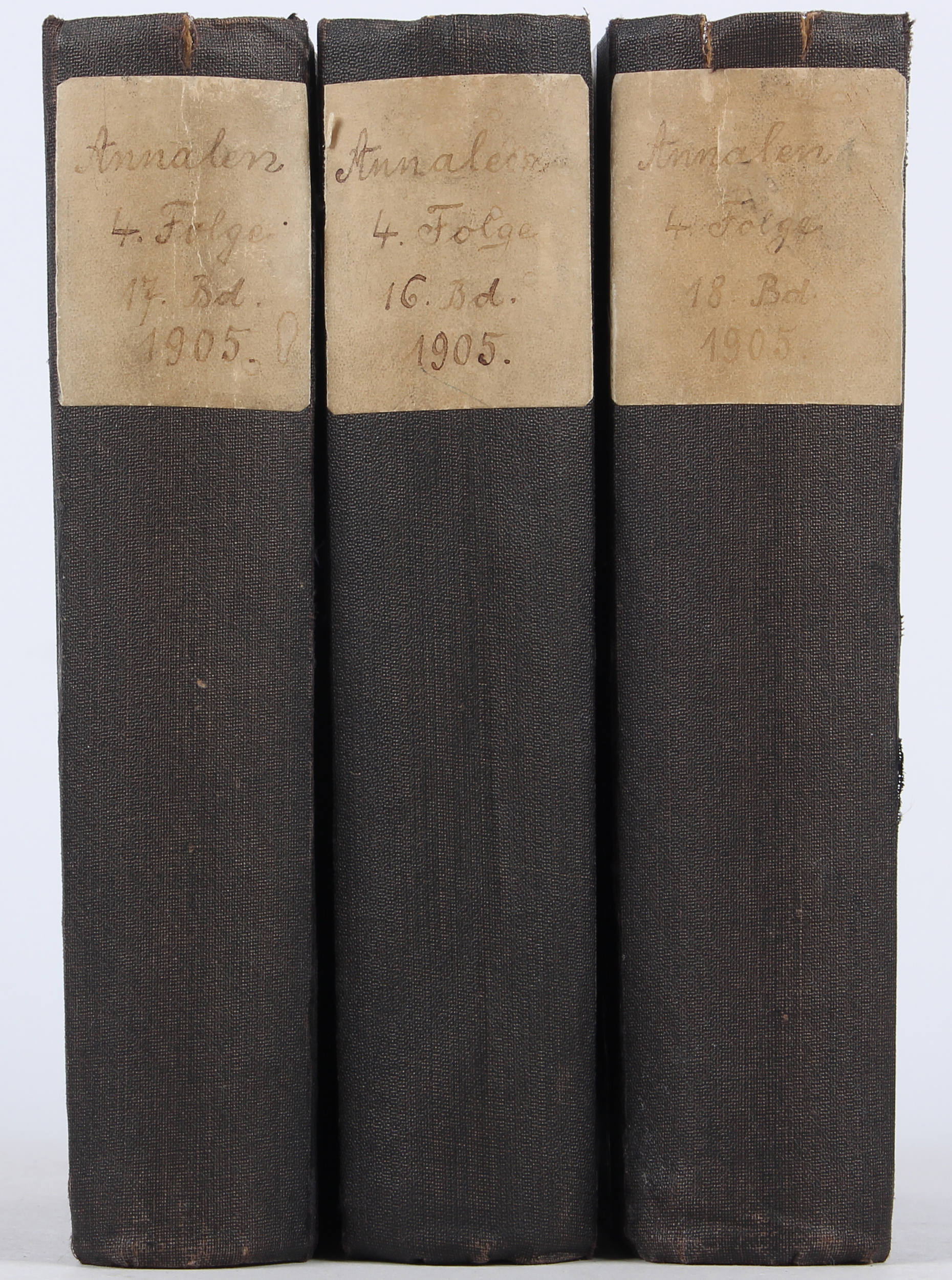 Einstein, Vier Erstdrucke (in: Annalen der Physik) / 3 Bde.