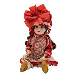 700.10: Dolls