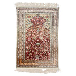 750: Tapis, textiles