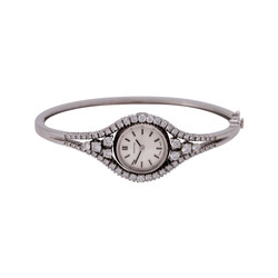 550.20: Jewelry, armrings and bracelets