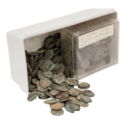 Umfangreiche Sammlung an Fibeln, Fibelteilen, Ringen, Schmuck, antike ...