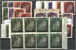 31 Werte meist mit Aufdruck-Abarten, meist doppelt signiert Sturzeis  ...