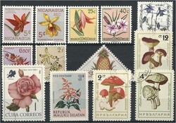 Blumen, Pilze; kleine Sammlung im Lindner-Album auf 28 ...