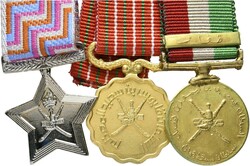 OMAN  Konvolut von 8 Miniaturen unter anderem Medaille der Garde ...