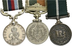 PAKISTAN  Konvolut von 6 Miniaturen Erinnerungsmedaille an den Krieg ...