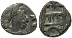 AE-Münze (0,87g) Büste mit Perlendiadem, Drapierung und Kürass / ...