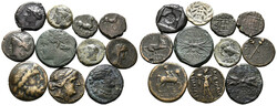 Lot Griechen (11) Lot von 11 griechischen Bronzemünzen: Syrakus (4x) ...