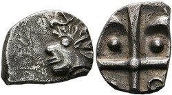 Drachme (2,56g) Typus "à la Croix" Stilisierter Kopf / Kreuz mit ...