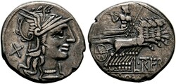 Denarius (3,84g) 135 v. Chr. Roma, Kopf der Roma mit geflügeltem ...