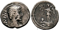 Quinarius (1,63g) 27 v. Chr. Pergamum, Kopf / Victoria mit Kranz und ...