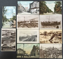 PICTURE POSTCARDS: A small box containing a collection of mainly ...
