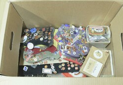 Sweden, One box with 800 pins, most political ones, mixed quality. ...