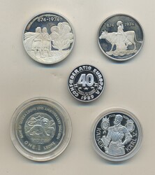 ALL WORLD, One box with five silver coins in boxes, 1974–1992 UNC