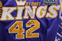SYDNEY KINGS: Leon Trimingham's match-worn Sydney Kings singlet with ...