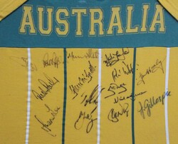 Australian ODI Shirt with WILLS WORLD CUP logo on front (1996), match ...
