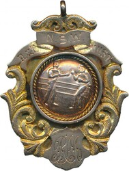 9ct gold fob decorated with boxing match on front & engraved "NSW ...