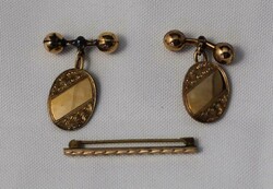 Gold cufflinks (9ct 5g) un-engraved bar-ball toggles in case with ...