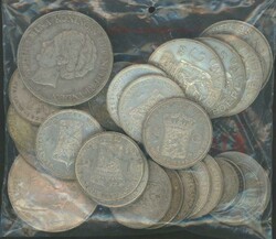 Silver 1920s-1970s group to 10 guilders including 1g (17), 2½g 1931 ...