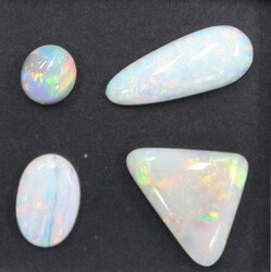 Coober Pedy (SA) white solids, 8 carats total with triangle, oval, ...