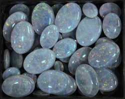 Triplets various ovals to 13mm x 18mm and small round sizes. (78)