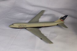 Aeroplanes collection including magazines (110); books (10); spoons ...