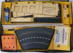 Scalextric 1960-62 GP3 Model Motor Racing set complete (one car needs ...