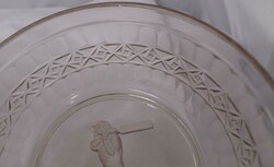 DON BRADMAN: 'DON' glass fruit bowl with attractive scene of Don ...